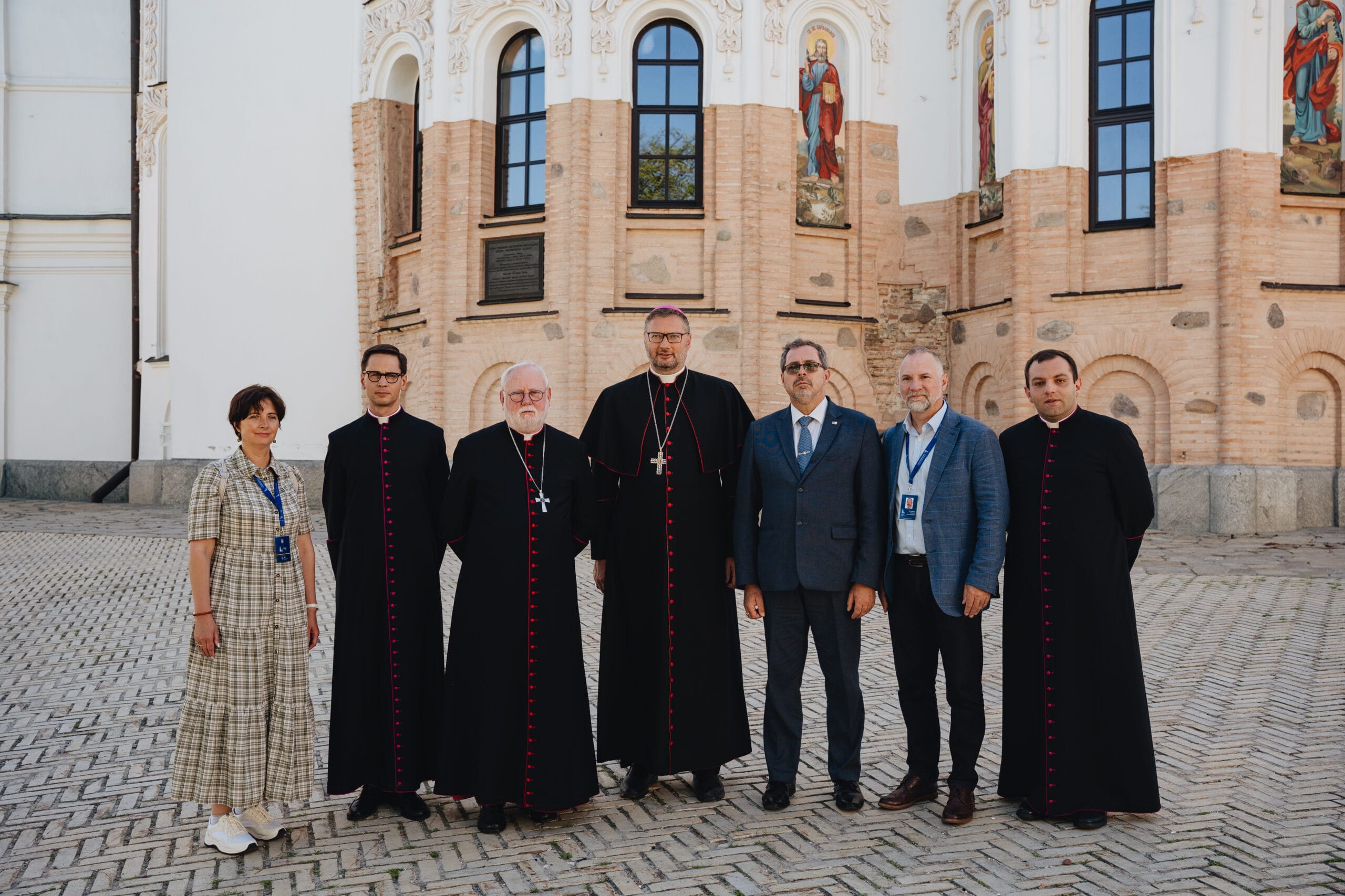 Святиня, що об’єднує християн: делегація Святого Престолу відвідала Києво-Печерську лавру